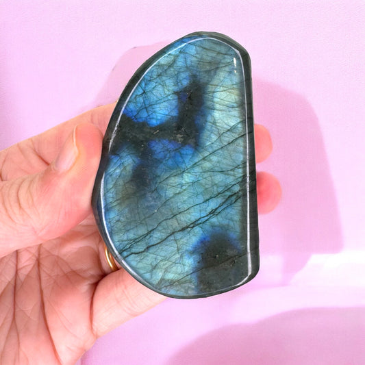 A Grade Labradorite Free From (cm)