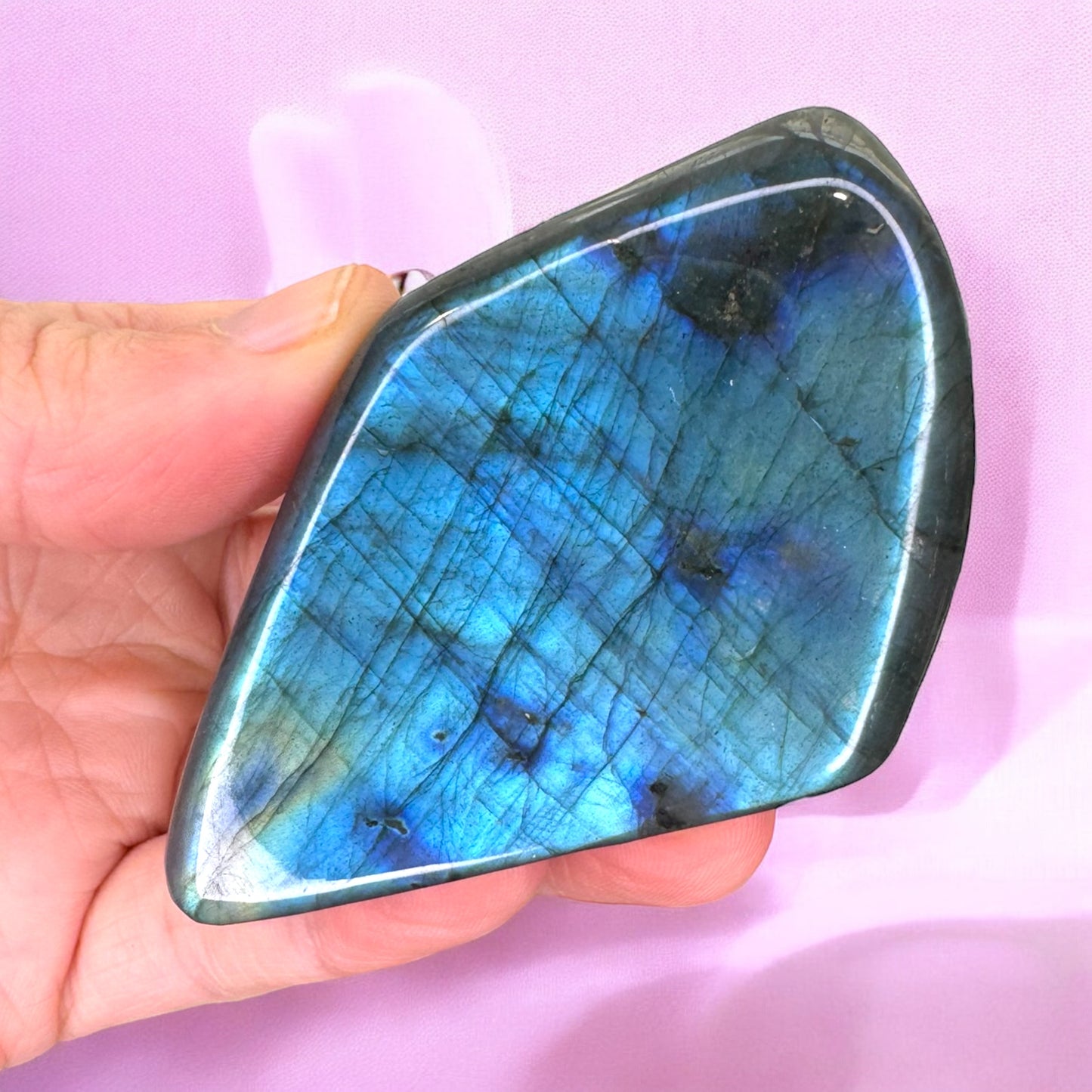 A Grade Labradorite Free From (dg)