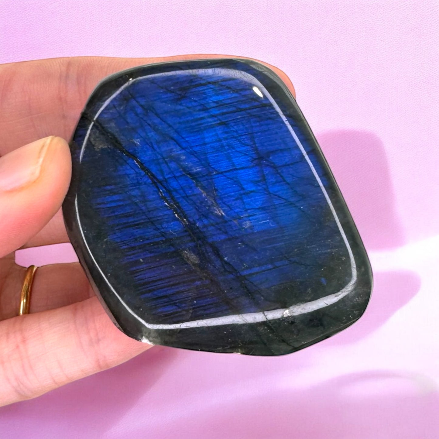 A Grade Labradorite Free From (ct)