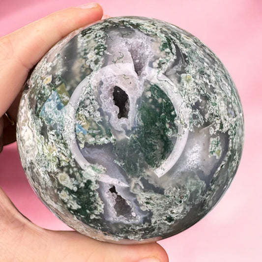 Moss Agate Sphere (9.5cm) 1.032KG