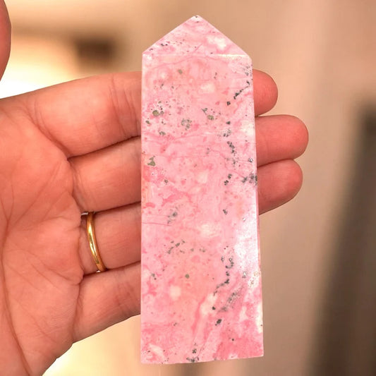 Rhodonite Point (.b)